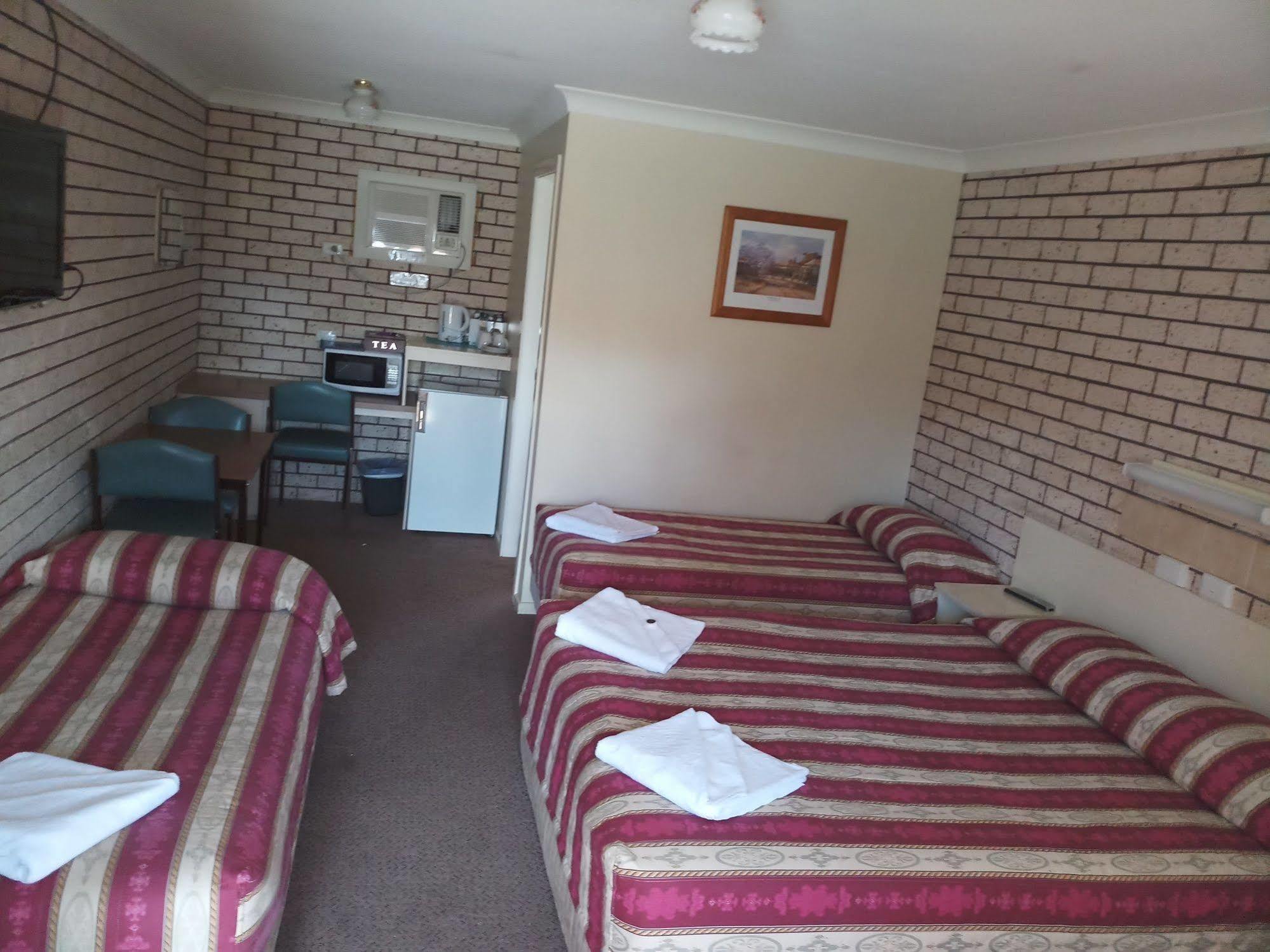 Alfa Motel Gilgandra Buitenkant foto