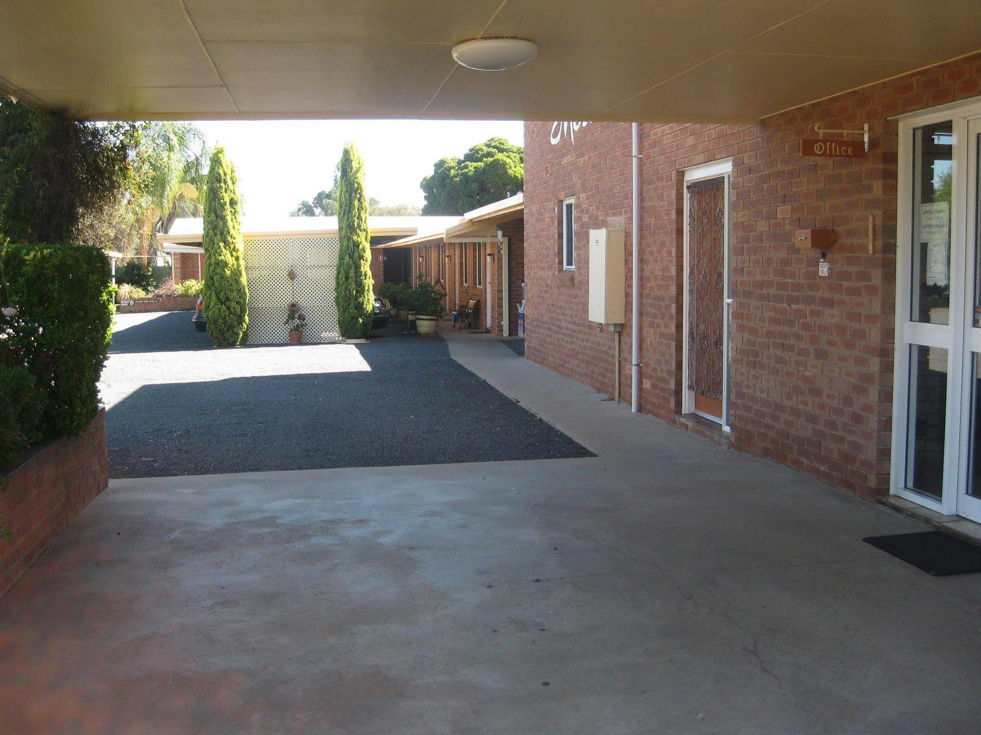 Alfa Motel Gilgandra Buitenkant foto