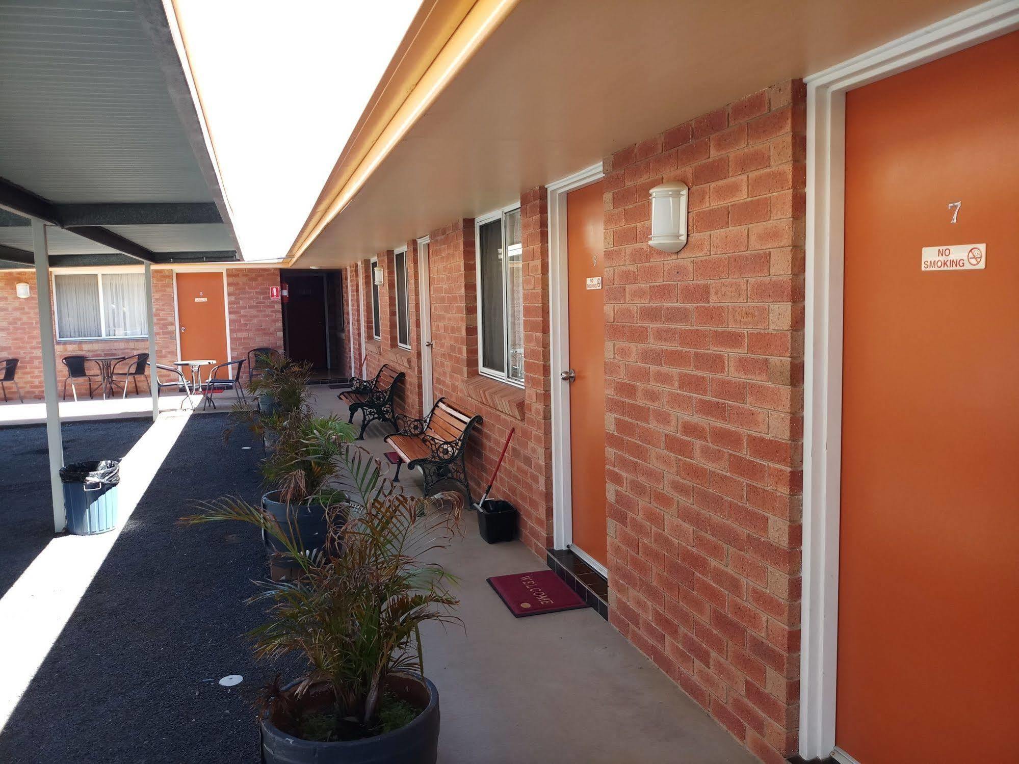 Alfa Motel Gilgandra Buitenkant foto